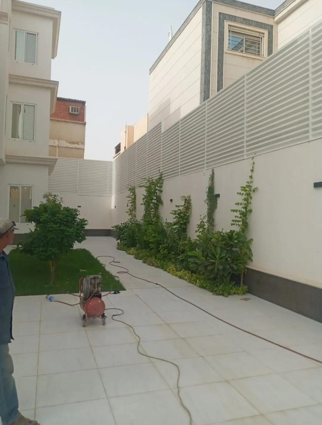 أسعار السواتر بالرياض 2025 – أفضل خامات التركيب في المملكه