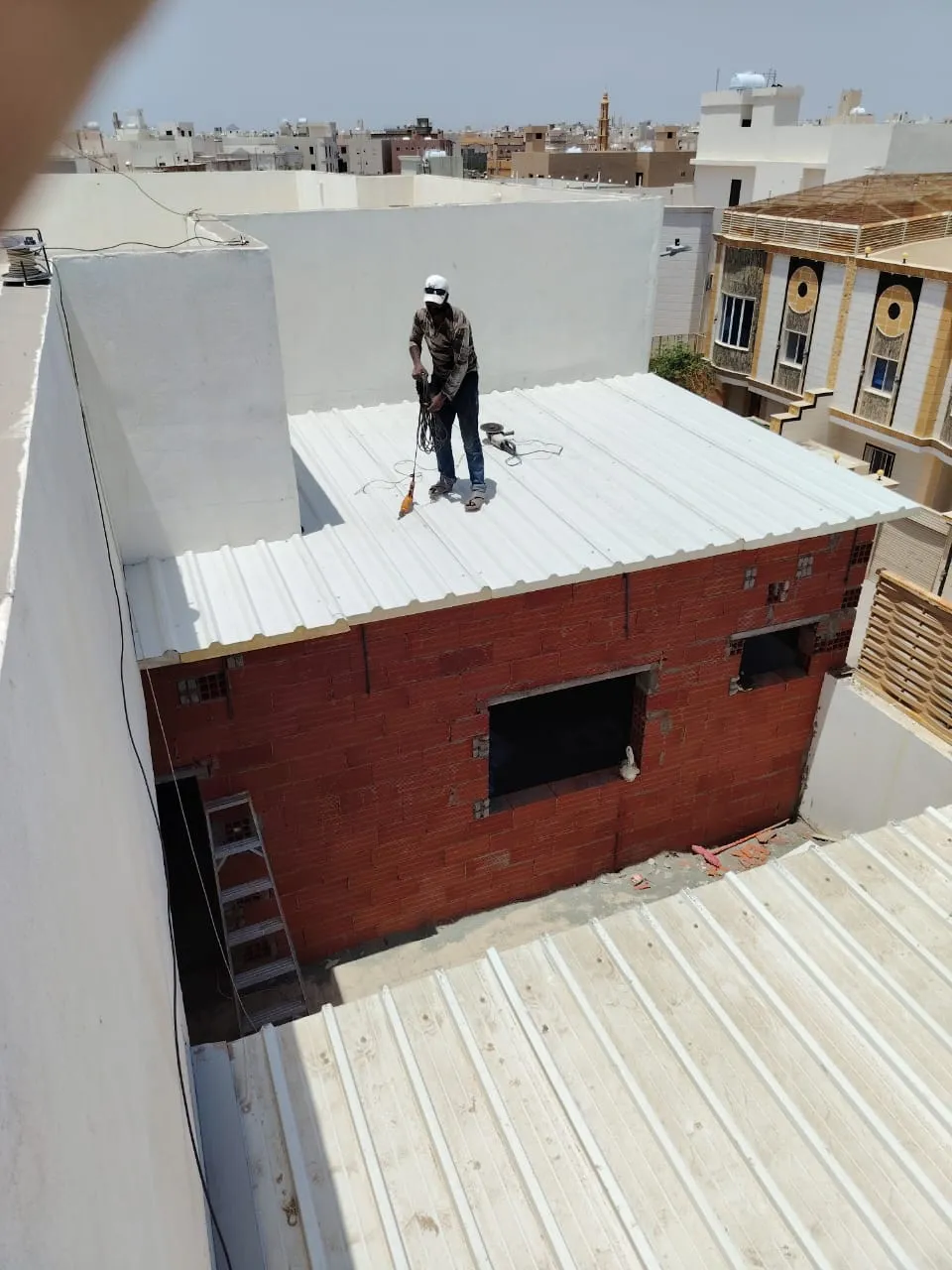 اقرب محل ساندوتش بانل متخصص في الرياض