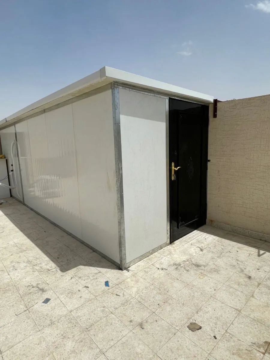 ساندوتش بنل عازل مثالي للحرارة للمباني الصناعية بالرياض