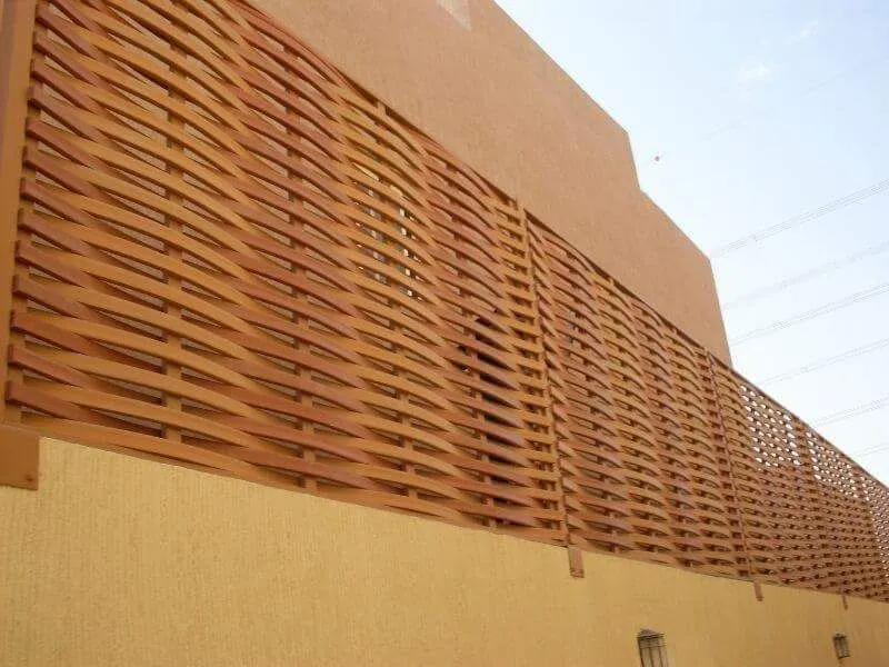 أسعار السواتر بالرياض 2025 – أفضل خامات التركيب في المملكه