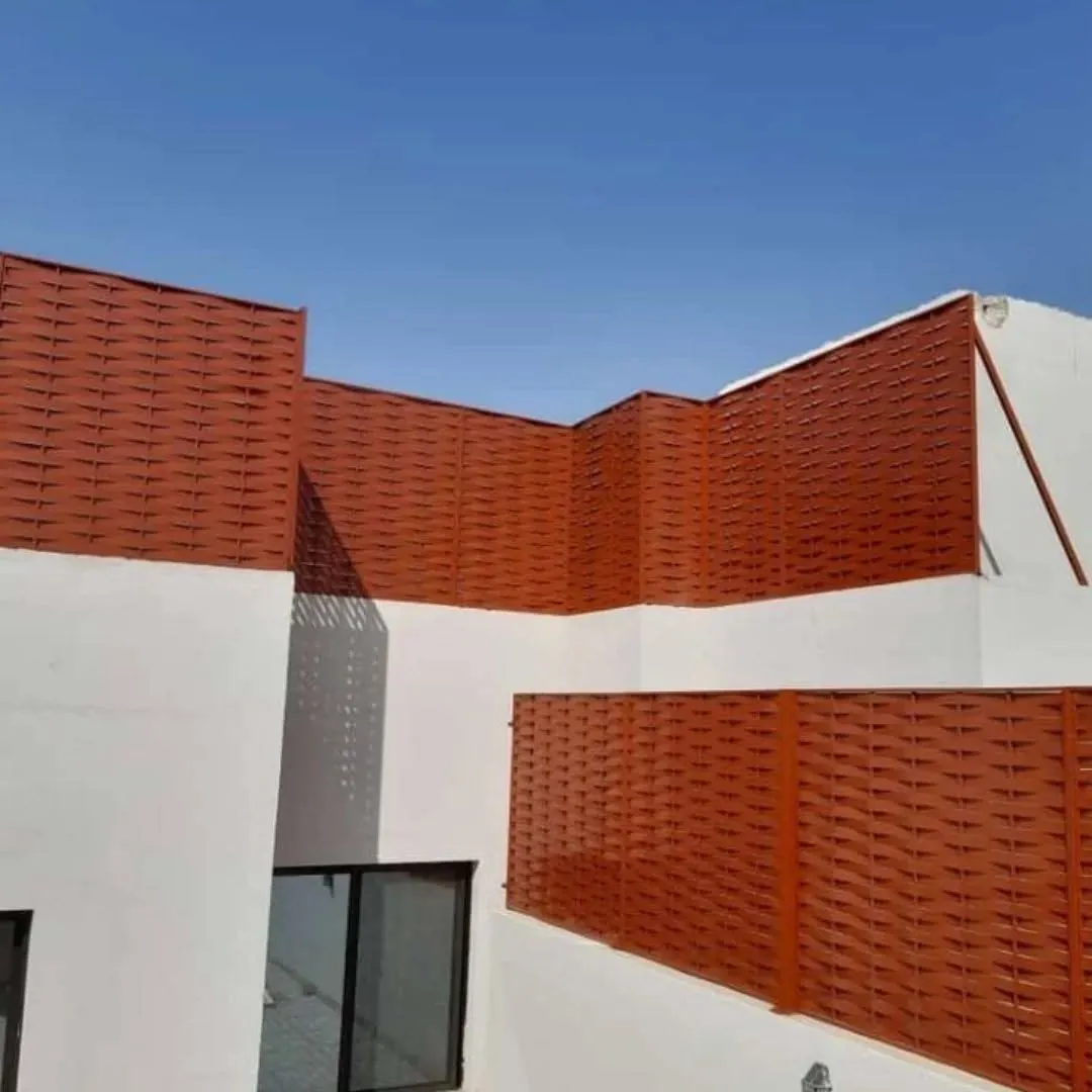 أسعار السواتر بالرياض 2025 – أفضل خامات التركيب في المملكه