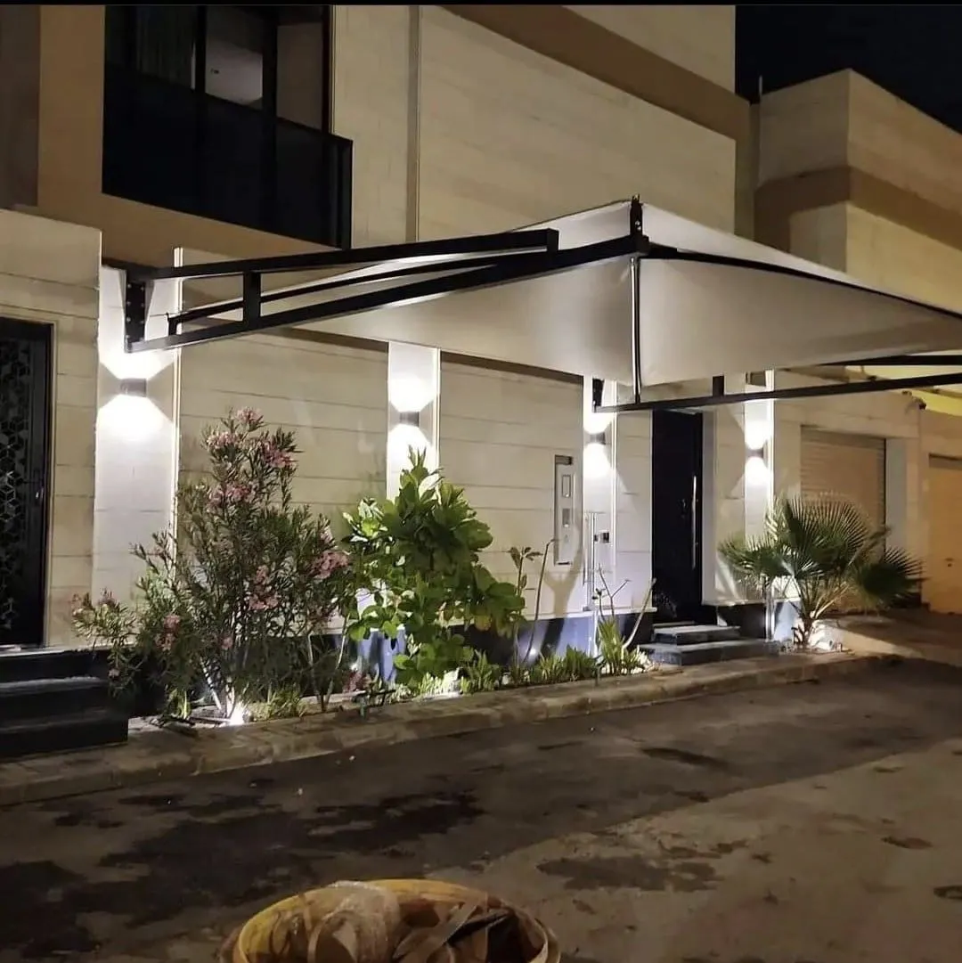 مظلات سيارات جاهزة بحي النرجس الرياض للفلل – تركيب فوري وضمان 10 سنوات