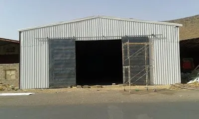 بناء هناجر ومخازن في الخرج الصناعية – تصميم هندسي متكامل