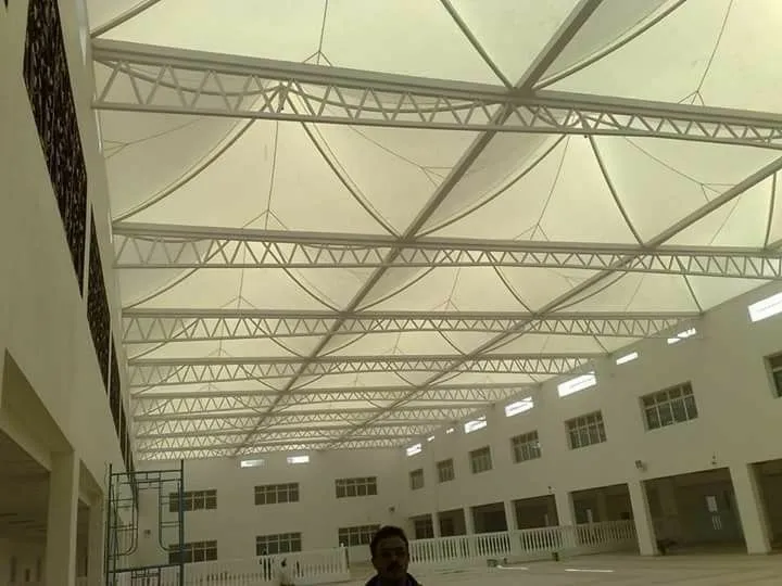 مظلات ساحات مدارس 2025 – أحدث الخامات والتصاميم