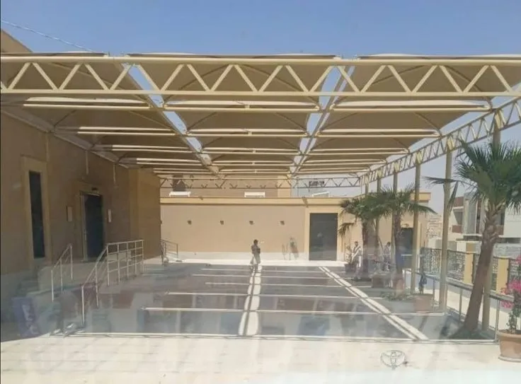 مظلات ساحات مدارس 2025 – أحدث الخامات والتصاميم