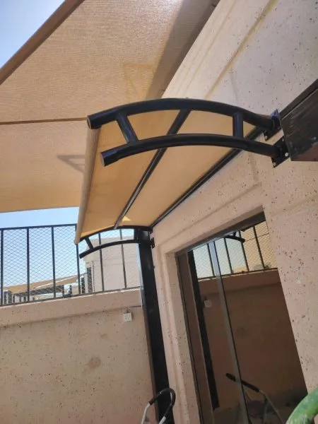 تركيب مظلات بشمال الرياض :حل الأمثل لحماية المساحات المفتوحة