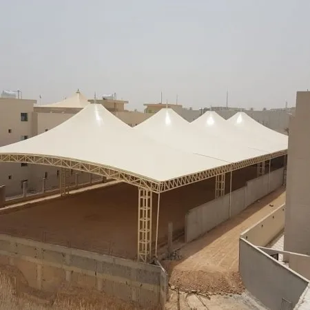 تركيب مظلات بشمال الرياض :حل الأمثل لحماية المساحات المفتوحة