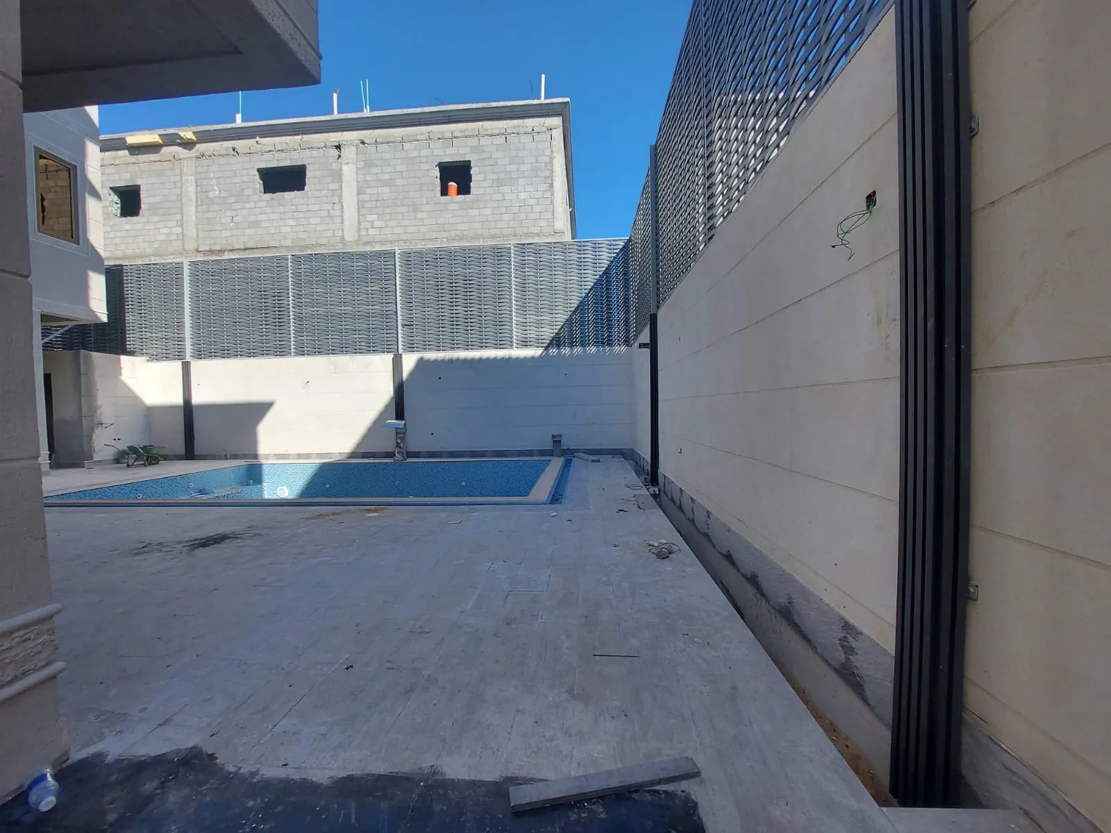 افضل تركيب جميع أنواع السواتر شرائح سواتر قماش بالرياض