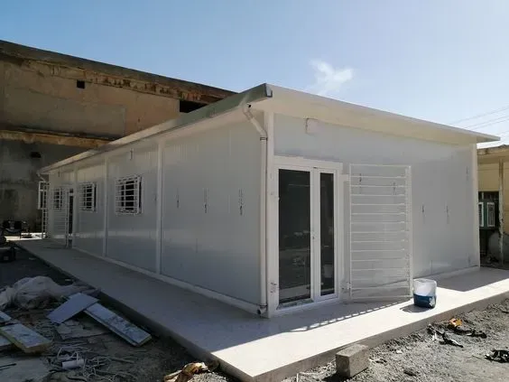 غرف إضافية خارجية وملاحق للاستراحة (أو للضيافة) بالرياض 