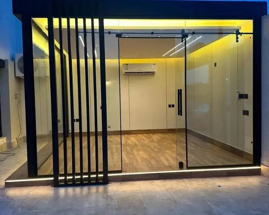 غرف إضافية خارجية وملاحق للاستراحة (أو للضيافة) بالرياض 