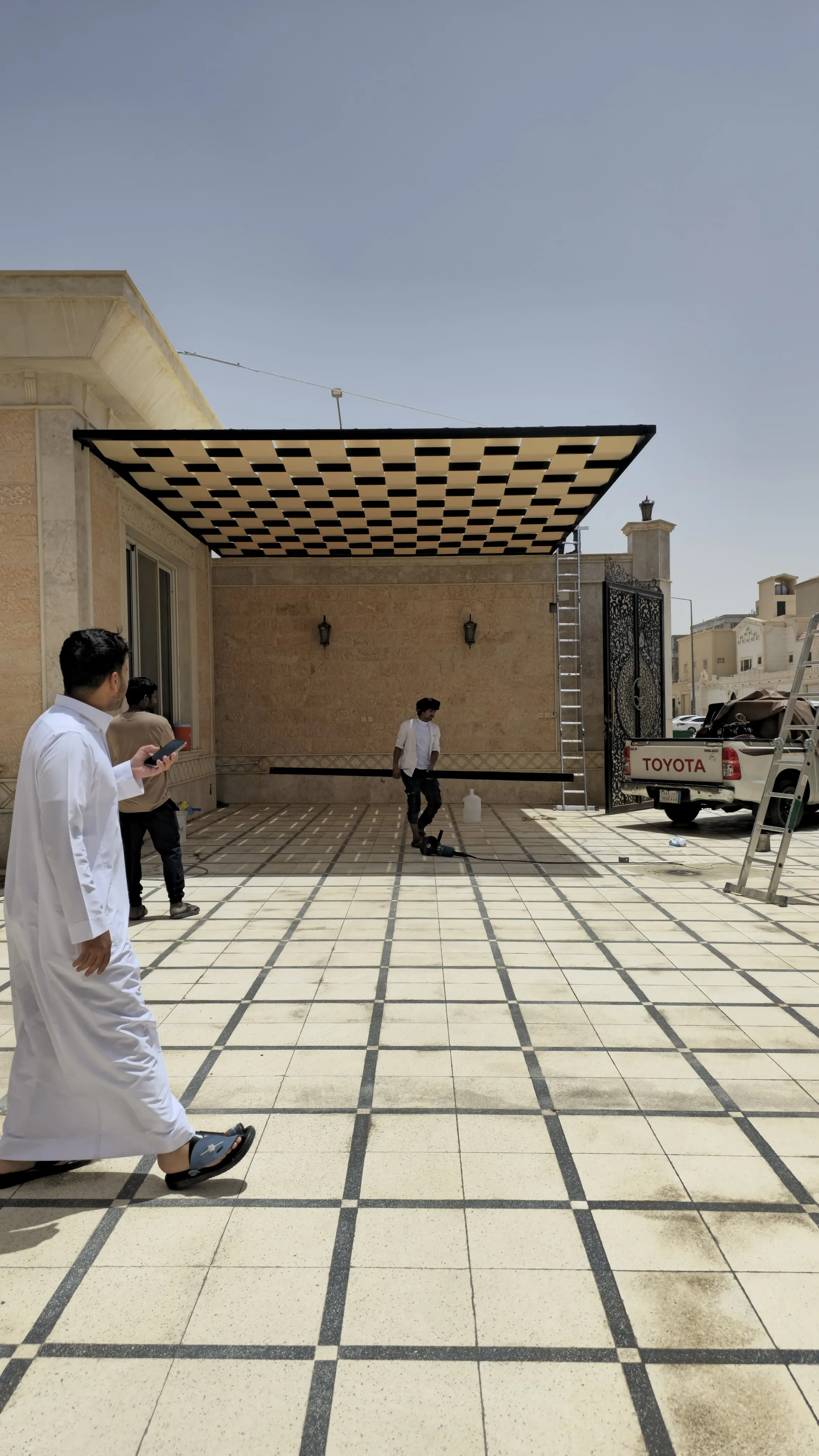 مظلات وسواتر بالرياض لاحواش الفلل ومنازل بالفخامة والحماية