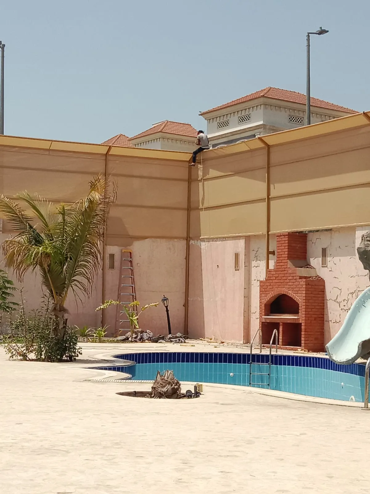 مظلات وسواتر بالرياض لاحواش الفلل ومنازل بالفخامة والحماية