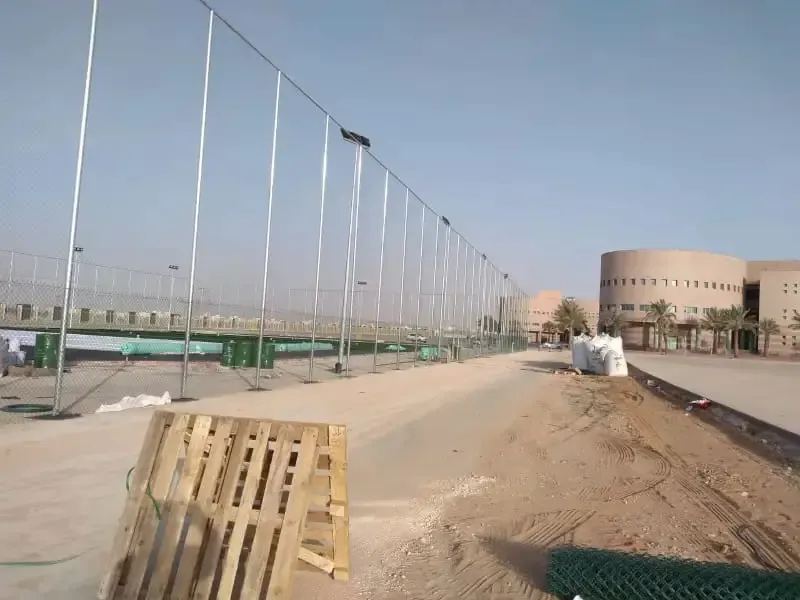 شبوك الرياض: الحل الأمثل للأمان والفصل بين المساحات