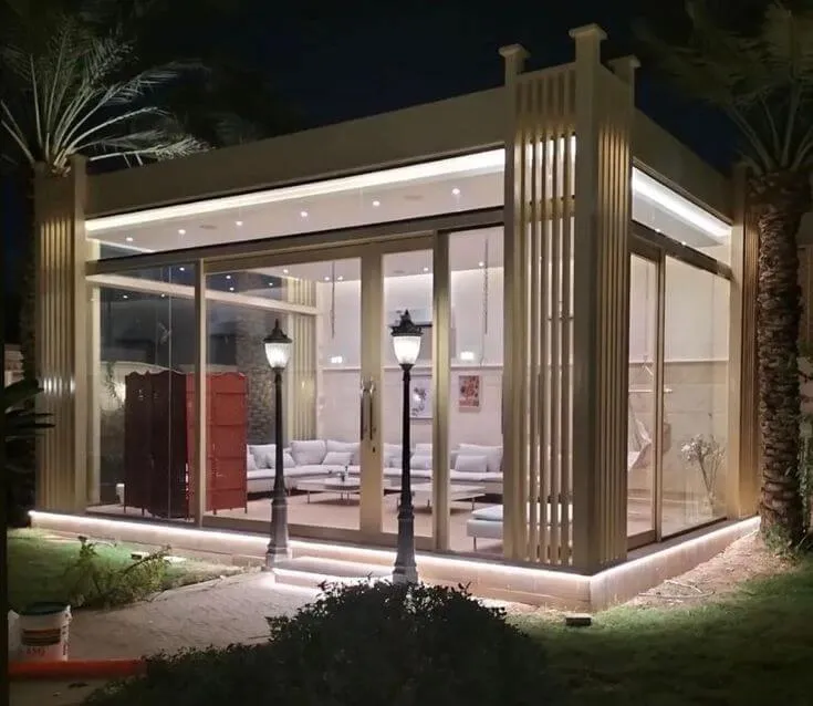 ملاحق خارجية| تركيب ملاحق ساندوتش بانل | ملاحق زجاجية فخمة  