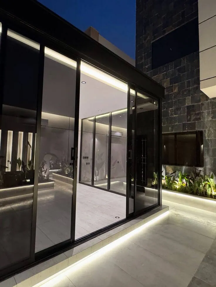 ملاحق خارجية| تركيب ملاحق ساندوتش بانل | ملاحق زجاجية فخمة  