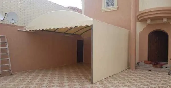 حداد مظلات مداخل فلل في الرياض وشماله: تصاميم مودرن 