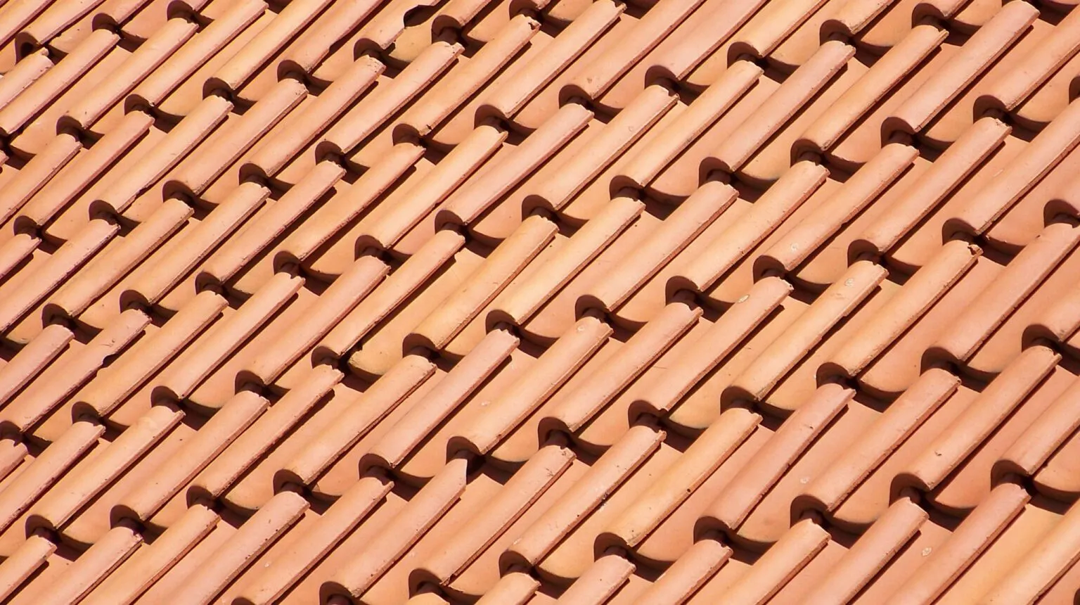 دليل تركيب قرميد الأسطح بالرياض مخرج3: الأنواع، والأسعار