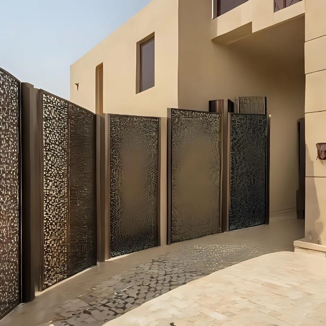 أنواع سواتر أحواش المنازل بحي الرمال| دليل الأسعار والتركيب