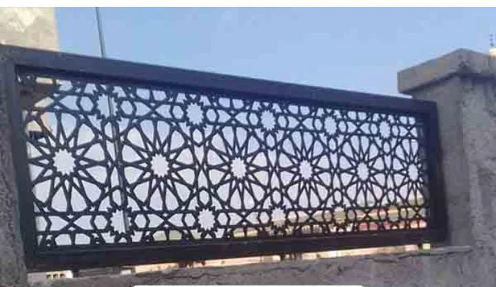 أنواع سواتر أحواش المنازل بحي الرمال| دليل الأسعار والتركيب