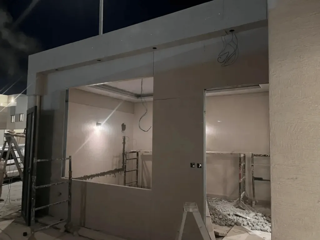 مقاول بناء ملاحق اسمنت بورد حديثه وجي آر سي بشمال الرياض2026