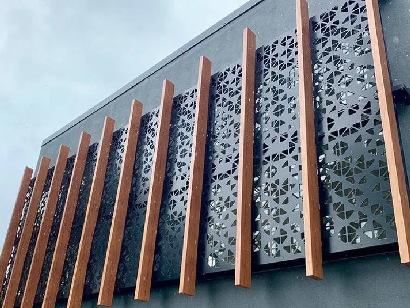 أفضل أنواع السواتر واسعارها في الرياض لعام 2026: دليل شامل