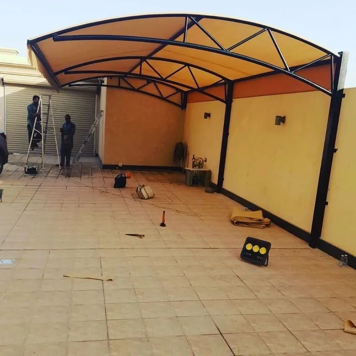 اصلاح مظلات كراج مقوسة بتثبيت آمن في الرياض 