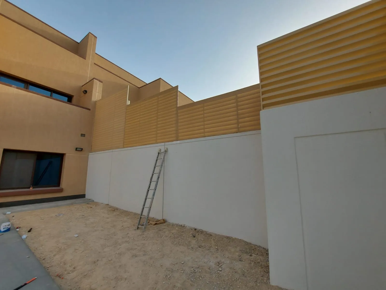 سواتر حديد في شرق الرياض بأسعار مخفضه وبتصاميم حسب الطلب