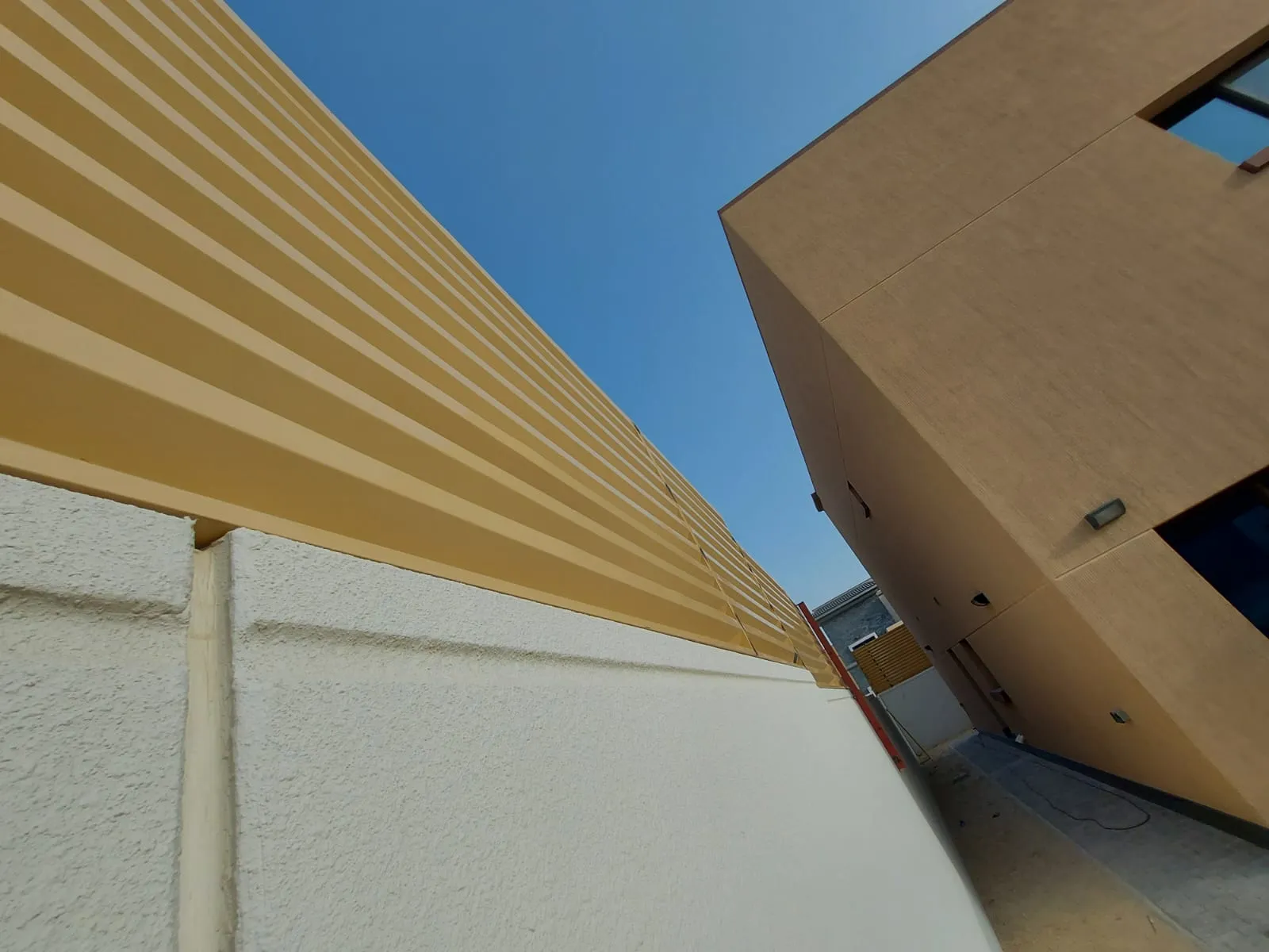 سواتر حديد في شرق الرياض بأسعار مخفضه وبتصاميم حسب الطلب