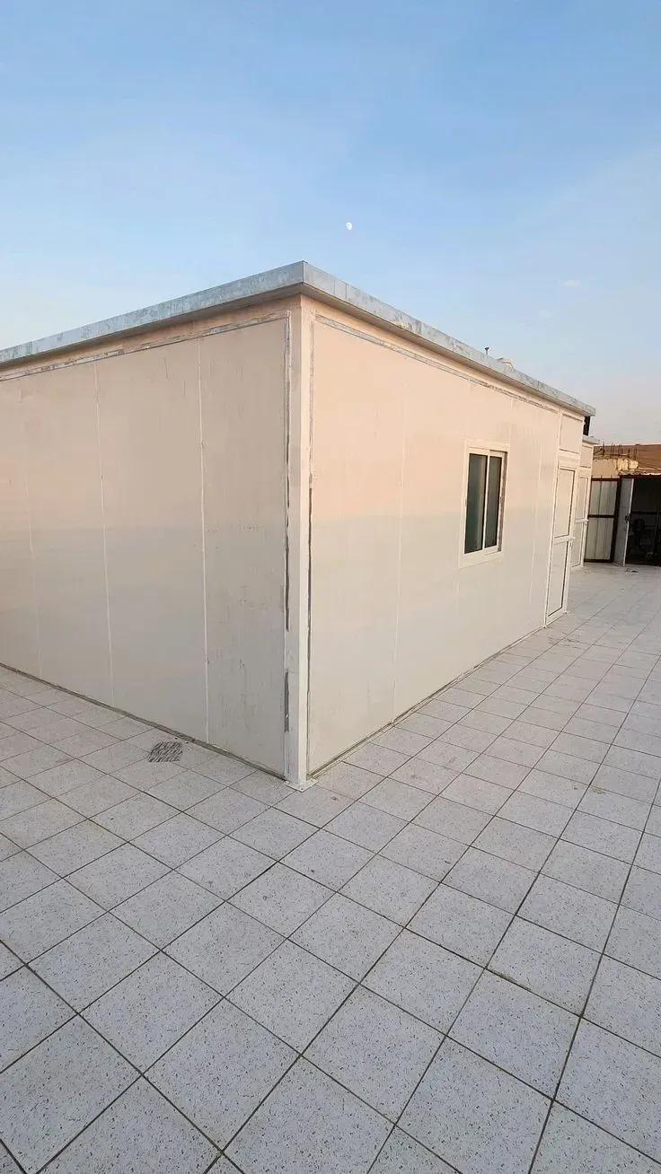 ملاحق ساندوتش بانل حي العارض الدليل الشامل للتكلفة، المميزات