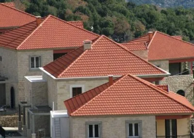 تركيب قرميد الأسطح والملاحق في شمال الرياض:الأنواع، الأسعار