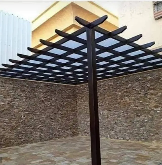 مظلات لكسان في حي الملقا: دليل الفخامة والحماية القصوى