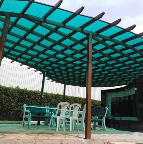 مظلات لكسان في حي الملقا: دليل الفخامة والحماية القصوى