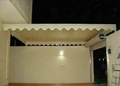 مظلات سيارات متحركة