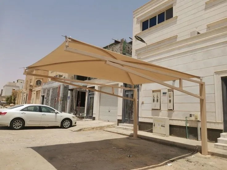 مظلات سيارات متحركة