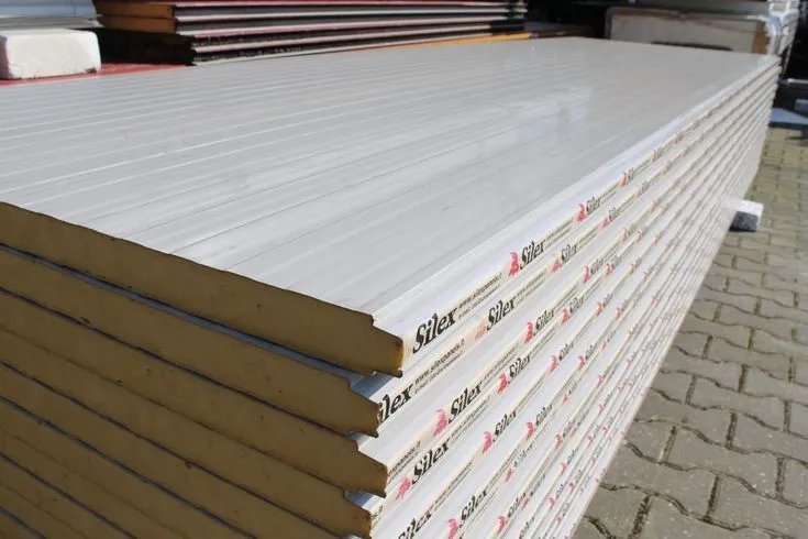 ساندوتش بانل في الرياض: تركيب أفضل لوح عازل بأفضل سعر وضمان