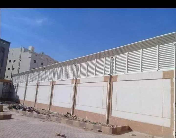 السواتر في الرياض: الدليل المرجعي الشامل لاختيار وتركيب أفضل