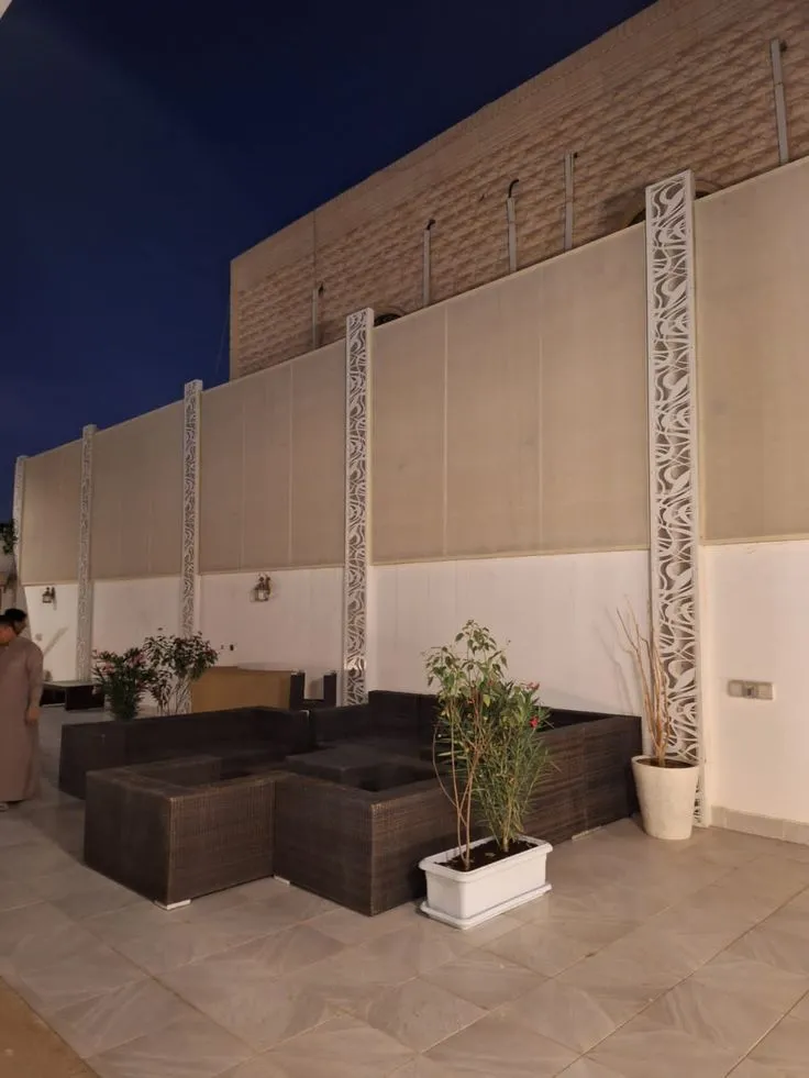 السواتر في الرياض: الدليل المرجعي الشامل لاختيار وتركيب أفضل