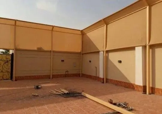 السواتر في الرياض: الدليل المرجعي الشامل لاختيار وتركيب أفضل