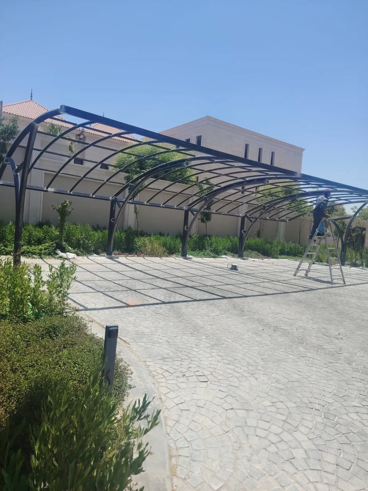 مظلات سيارات عصرية تحمي سيارتك بأفضل جودة 501094281
